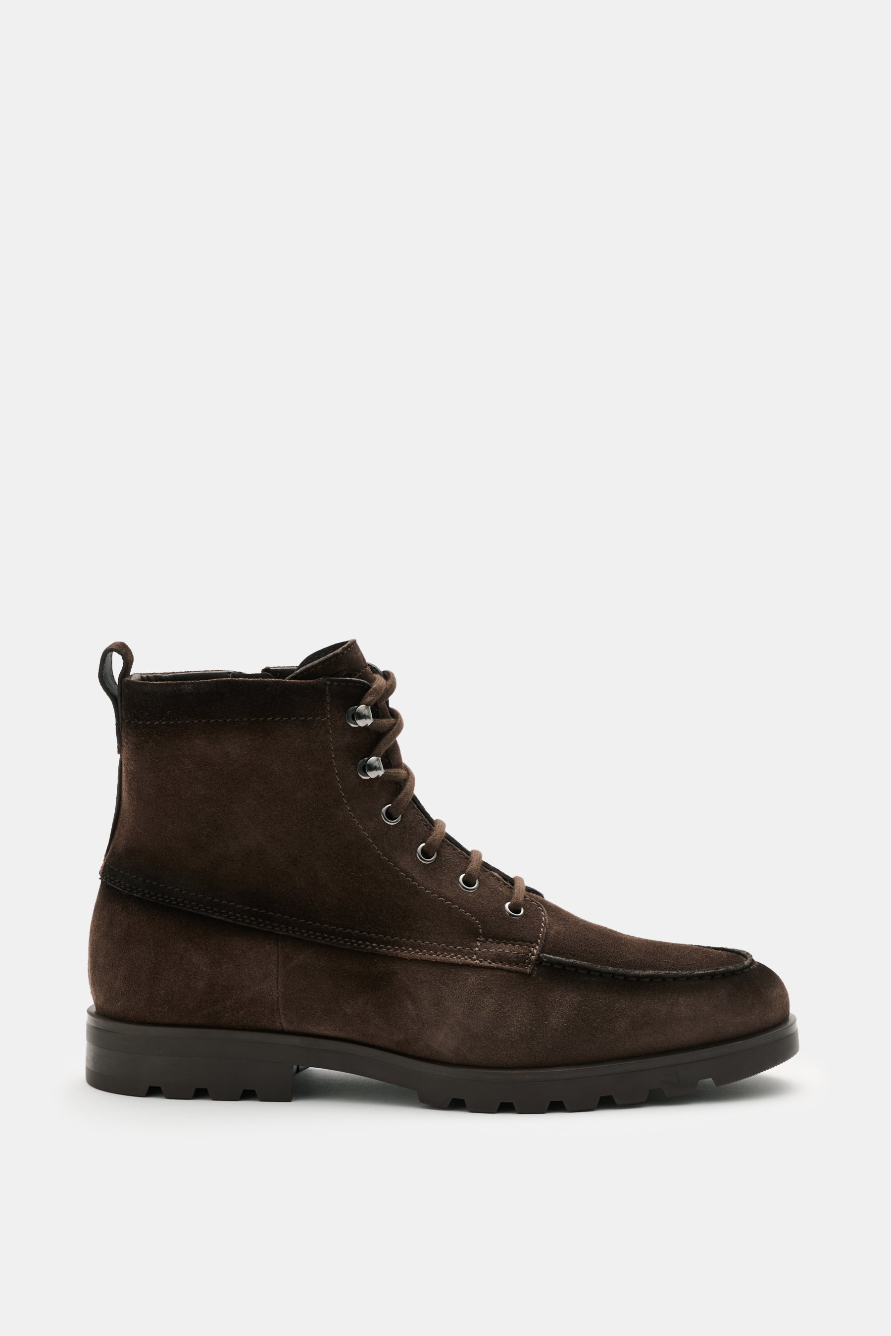 Santoni Schnürboot 'Detroit Rock' braun aus Veloursleder seitlich fotografiert, mit Lammfellfutter, profilierter Gummisohle, Ziernaht, Hakenverschluss.