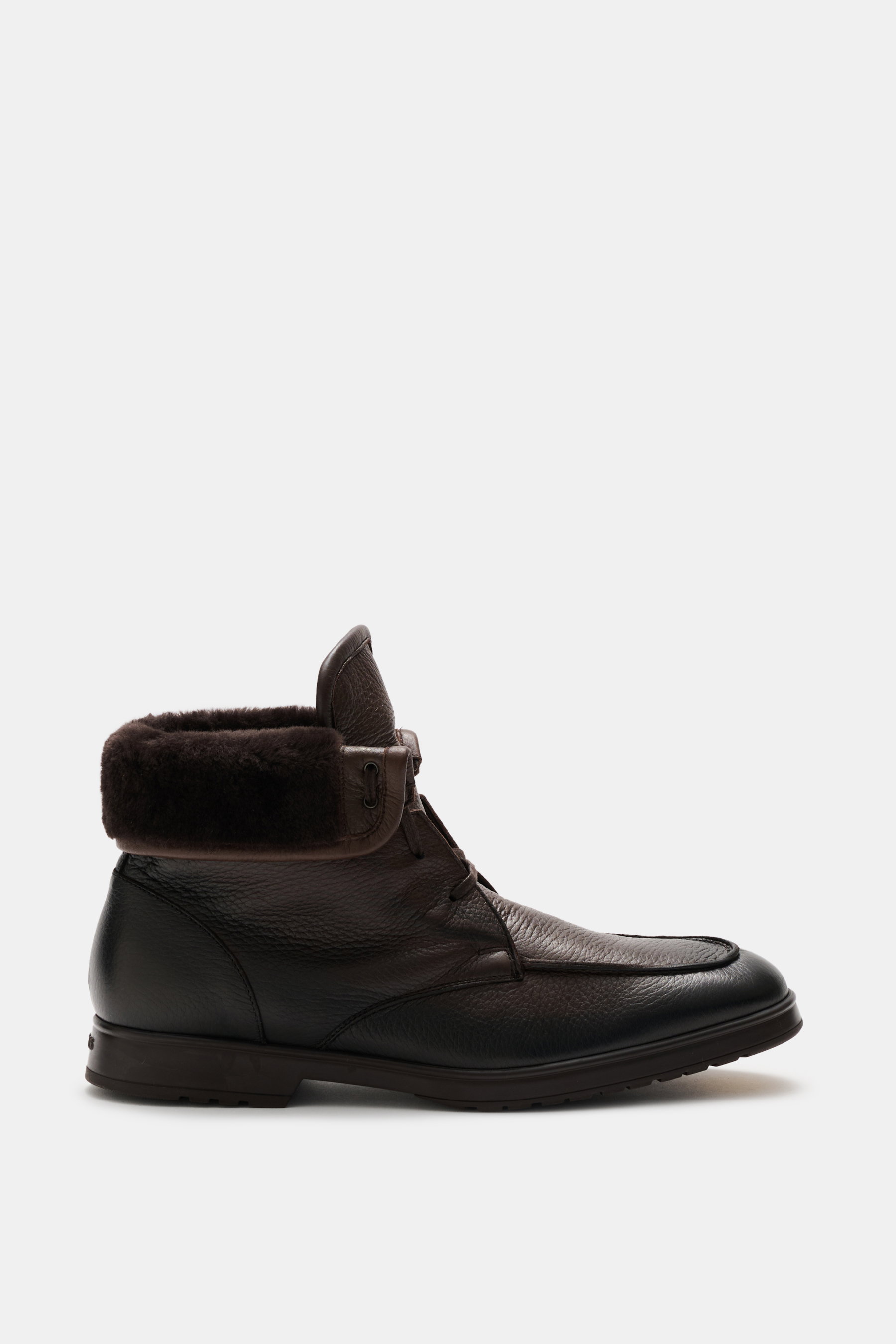 Side view of Doucal's Lace-up boot 'Jeremy' dark brown in finely grained deerskin leather with profiled rubber sole and thermoregulating fur lining, featuring a slightly narrow silhouette, six-eyelet lacing with eyelets, individually foldable sheepskin co