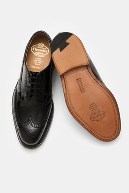Church's Fullbrogue schwarz, edles Glattleder, schmale Silhouette, Broguings, Flügelkappe, Fünf-Loch-Schnürung, Lederfutter, Goodyear, Ansicht von oben und Sohle.