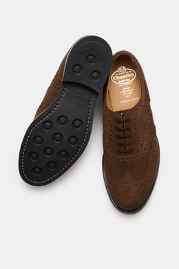 Top and sole view of Church's Fullbrogue 'Amersham' brown Oxford in fine suede leather with tapered shape and closed lacing.

Description: <p>With this modern Oxford made of finest suede leather in Fullbrogue style from CHURCH'S, you give your outfits a l