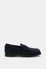 Side view of Fabiano Ricci Penny Loafer 'Tennessee' navy in purist, lightweight navy suede leather with a narrow tapering silhouette, decorative seam on the front cap, typical penny strap, leather lining, and flexible FIBRAM rubber sole, offering maximum 