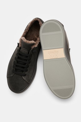 Top and sole view of Fabiano Ricci Sneaker 'Tennessee' dark grey made of soft suede leather with elastic lacing and lambskin lining.