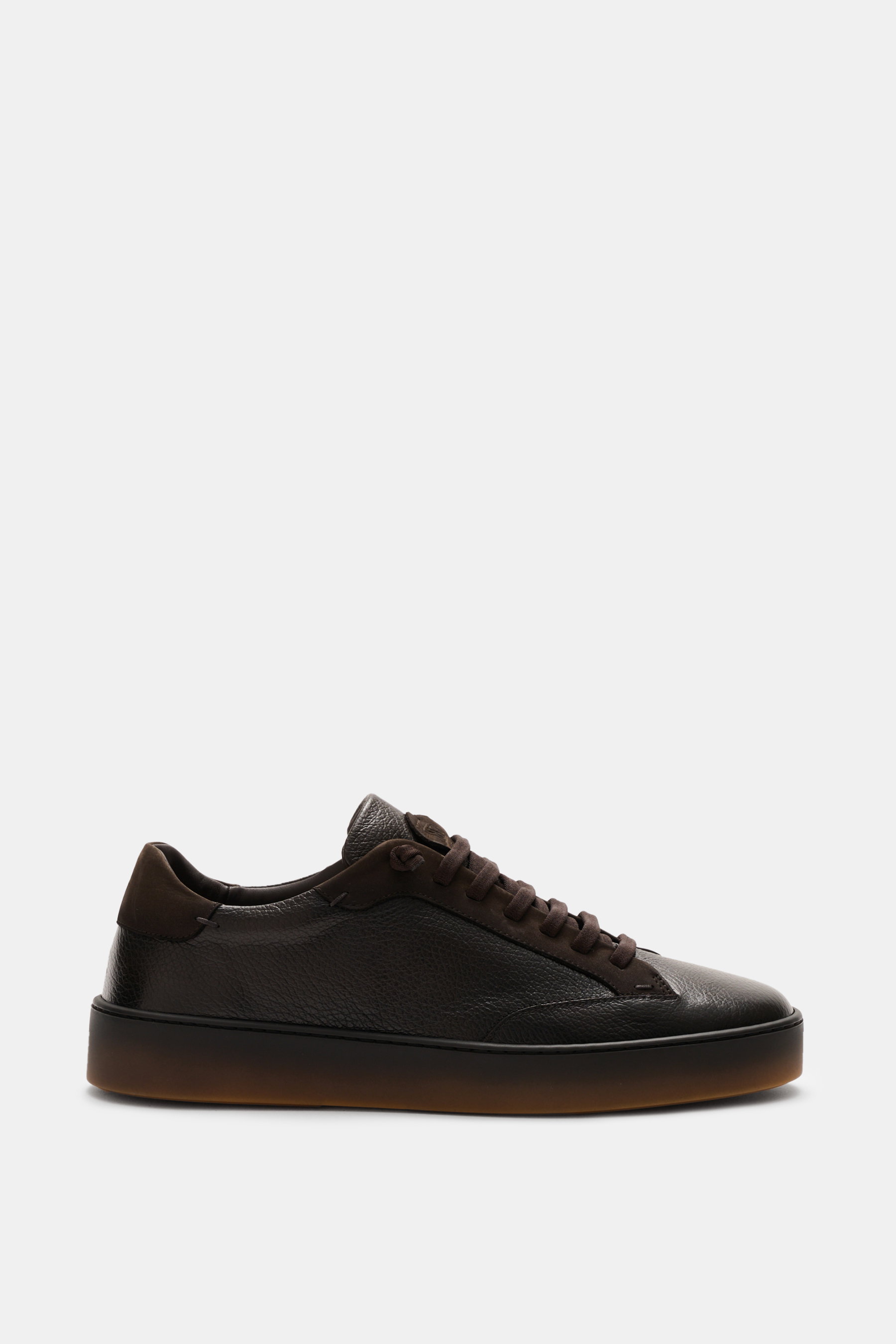Fabiano Ricci Sneaker 'Double TDM' dark brown shown from the side, made of grained leather with round toe, seven-eyelet elastic lace slip-on, logo patch tongue, leather lining, removable padded insole, and flexible rubber sole.