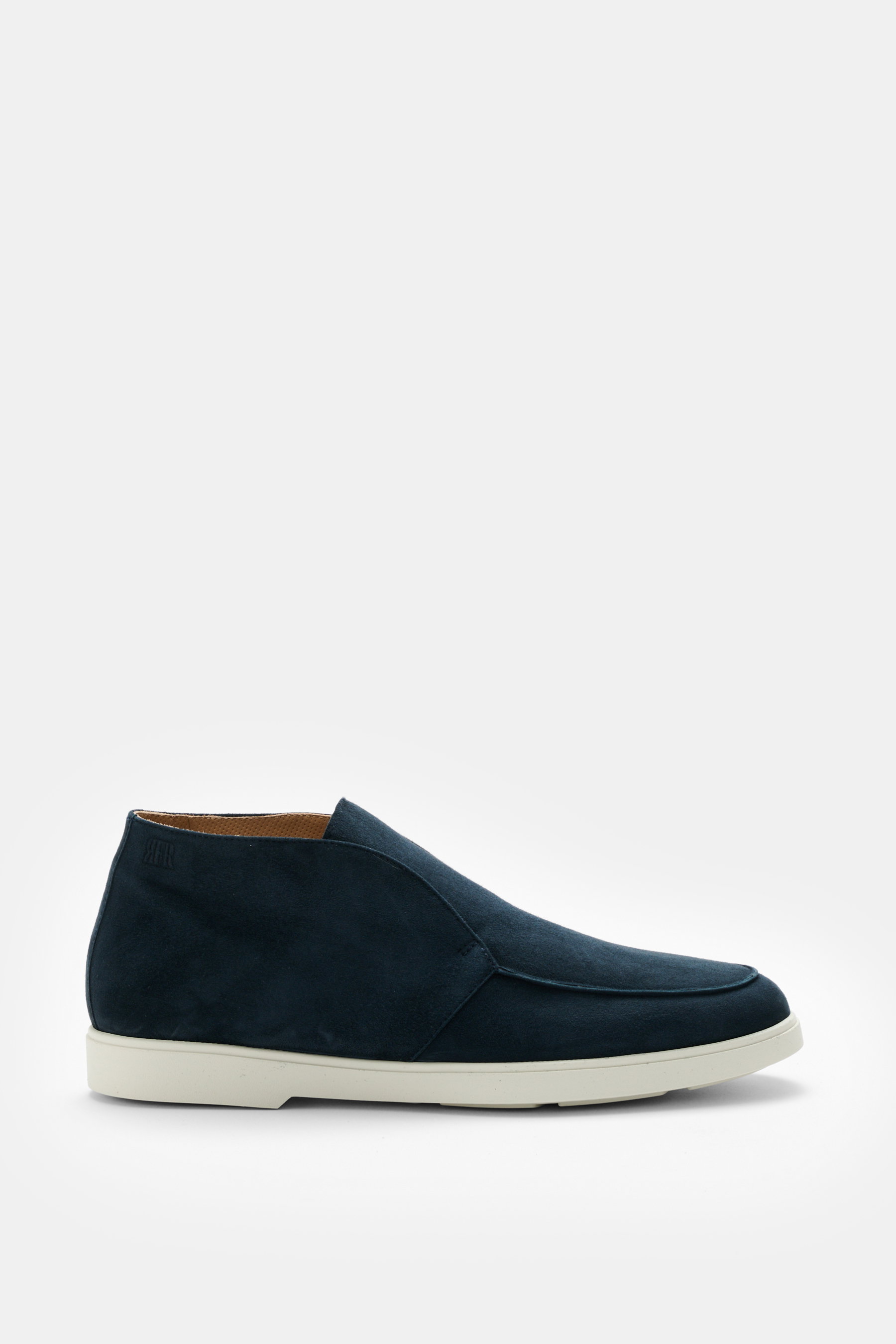 Fabiano Ricci Desert Boot 'Reverse' navy aus feinem Veloursleder, schmal zulaufend mit Naht auf Vorderkappe, Lederfutter, Gummisohle, Seitenansicht.