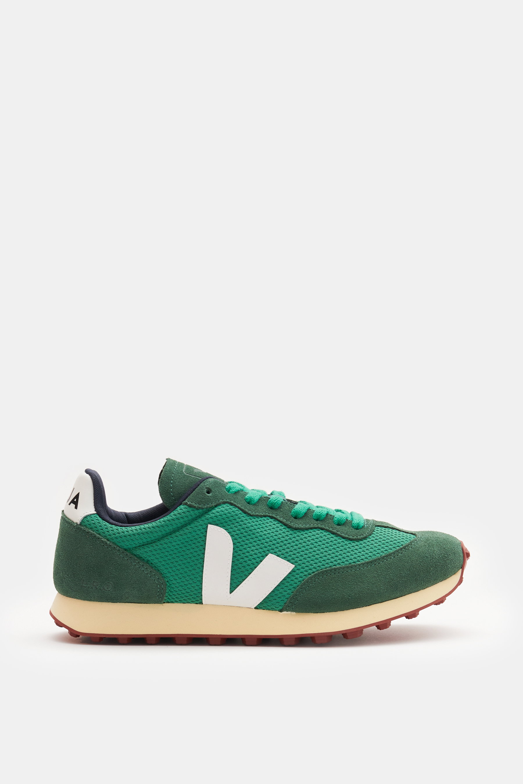 Veja Sneaker 'Rio Branco' grün