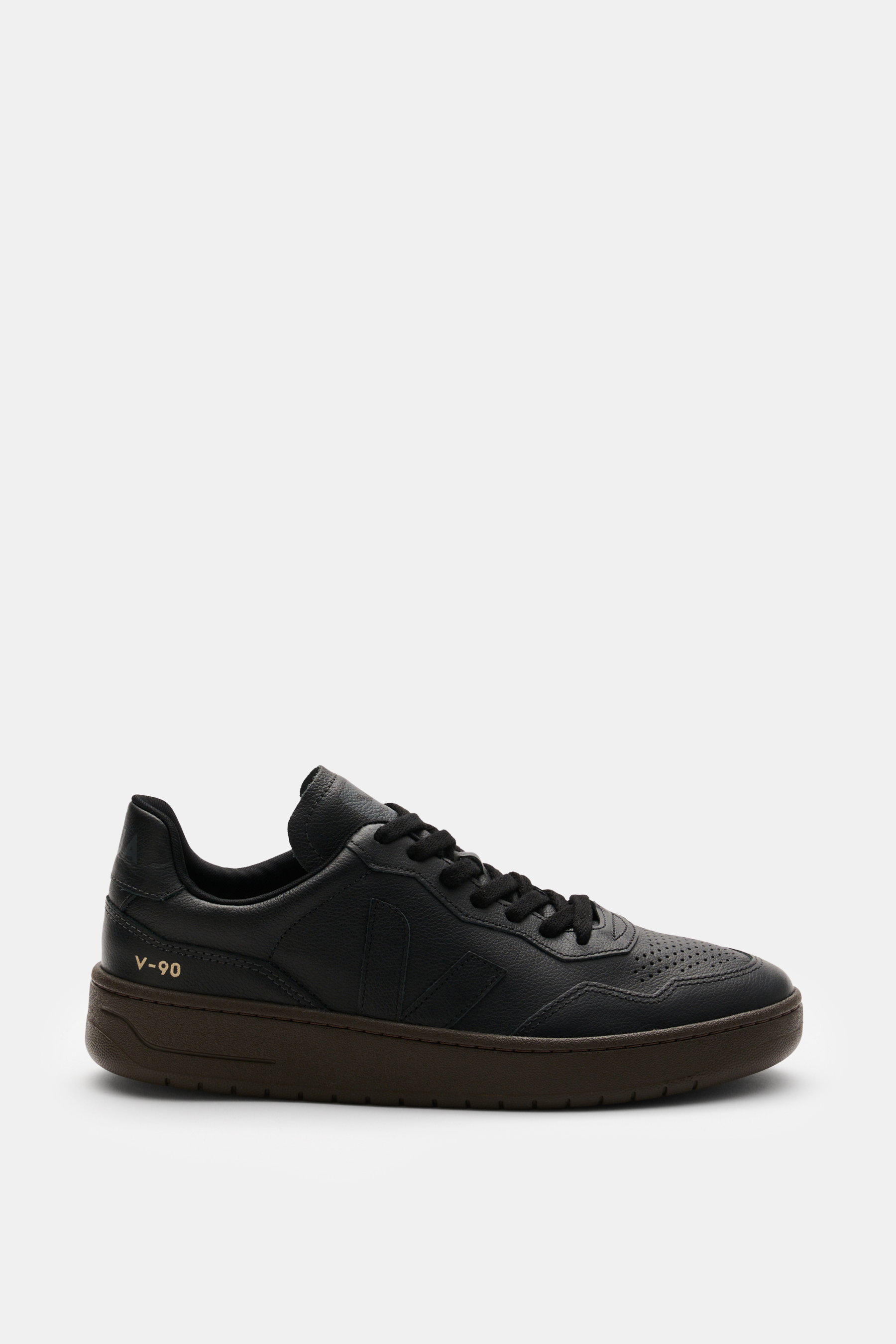Veja Sneaker 'V-90 O.T. Leather' schwarz