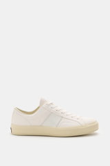 Side view of Tom Ford Sneaker weiß in angerautes Kalbveloursleder with glattleder overlays, silberfarbene eyelets, and seven-hole lacing.

<p>-</p>
<ul>
<li>angerautes Kalbveloursleder</li>
<li>Overlays aus Glattleder</li>
<li>silberfarbene Eyelets</li>
<