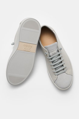 Fabiano Ricci Sneaker grau, Paar aus genarbtem und Veloursleder, von oben und Sohle sichtbar, runde Kappe, elastische Schnürung, Mesh-Futter.