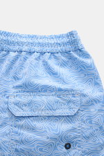 Close-up rear view of 04651/ A trip in a bag Badeshorts 'Seamap' blau/weiß gemustert showing elastic waistband, flap pocket with mesh lining, quick-dry microfiber, and contour line pattern.
