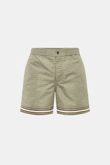 Frontansicht der Ché Badeshorts 'Lucena' grün/braun gemustert mit ornamentalem Print, elastischem Bund, Reißverschluss, französischen Taschen und Mesh-Innenfutter.