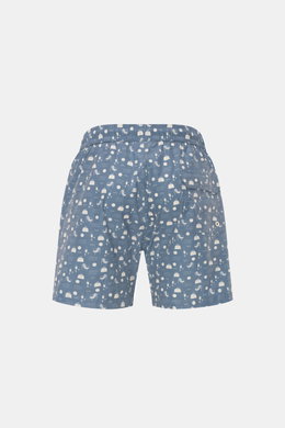 Rückansicht der 04651/ A trip in a bag Badeshorts 'Seaside' rauchblau/creme gemustert, Regular Fit, elastischer Bund, Microfaser, mit Taschen.