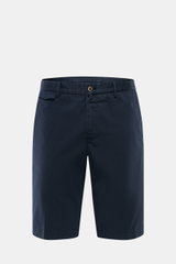 Front view of PT Torino Bermudas navy in smooth, slightly elasticated cotton with a high waist, zip, button, and various pockets.

<p>Typically stylish: These shorts in soft cotton by PT TORINO are the best choice for elegant summer looks.</p>
<ul>
<li>Sm