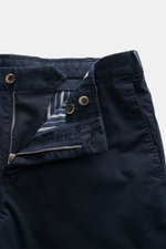 Close-up front view of PT Torino Bermudas navy shorts showing zip, button, and striped inner lining in smooth cotton fabric.

Description: <p>Typically stylish: These shorts in soft cotton by PT TORINO are the best choice for elegant summer looks.</p>
<ul