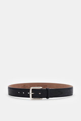 Fausto Colato Gürtel Antilopenleder navy shown from the front, made of fine-grained navy kudu antelope leather with a brass prong buckle and a single loop. Luxuriöses Understatement von FAUSTO COLATO: gefertigt aus feinstem Kudu-Antilopenleder lässt sich 