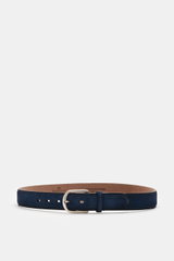 Front view of Fausto Colato Gürtel navy, a luxurious belt made of soft navy blue velour leather with a brass buckle and practical loop.

Description: <p>Luxuriöser Akzent in hochwertiger Leder-Ausführung: Beweisen Sie mit dem zeitlosen Gürtel aus samtigem