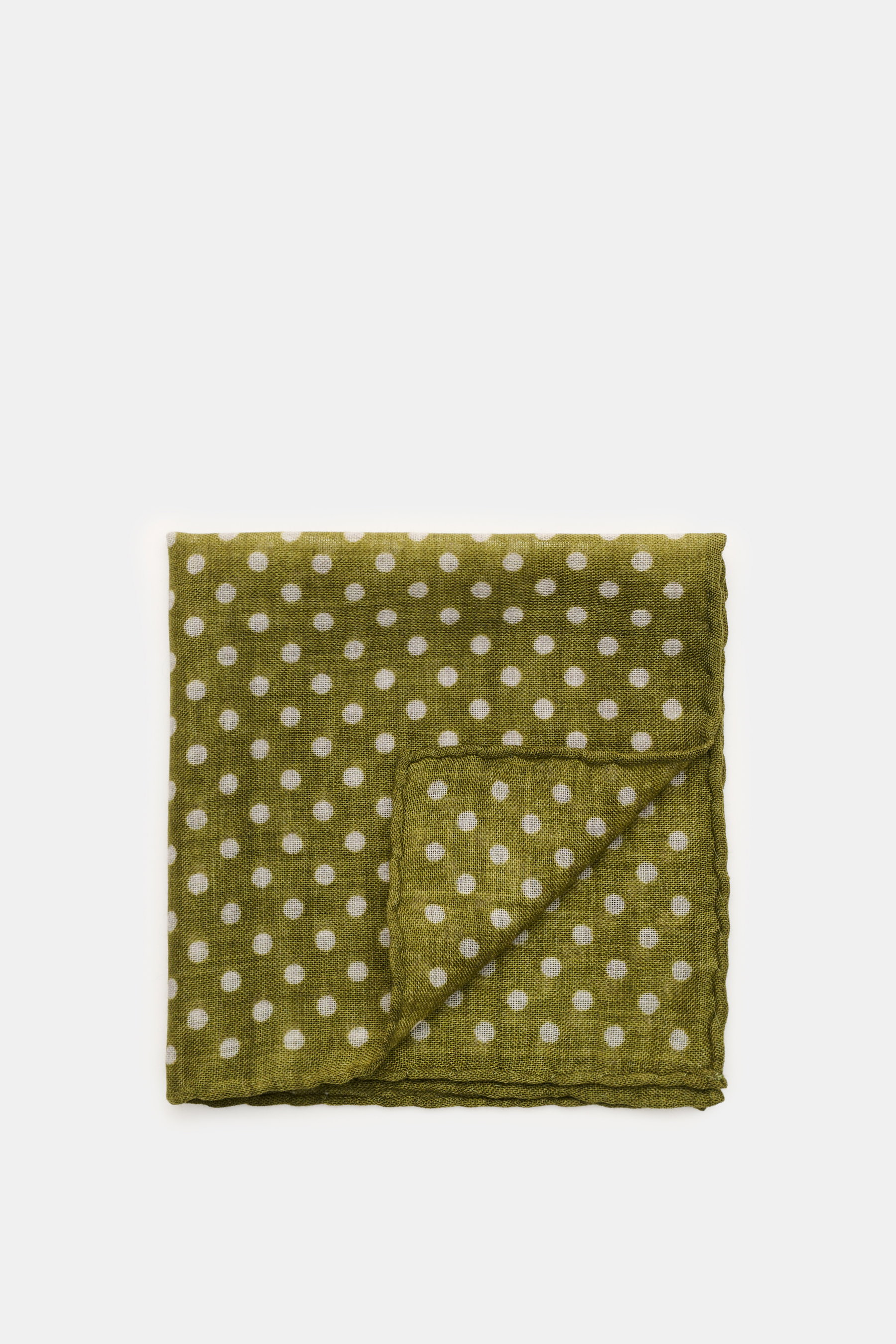 Rosi Collection Einstecktuch oliv/hellgrau gepunktet, reine Wolle, weicher Griff, grafisches Punktmuster, handrollierte Kanten, Made in Italy, ca. 29x29 cm, von oben fotografiert.