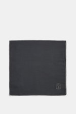 Brunello Cucinelli Silk Pocket Square dark grey, viewed from above, pure silk with smooth touch, rolled edges, approx. 32x32 cm, made in Italy.
