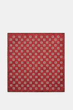 Brunello Cucinelli Silk Pocket Square sand/beige patterned, top-down view showing its pure silk, smooth touch, ornamental pattern, rolled edges, made in Italy, approx. 37 cm x 37 cm.

<p>Elegant accent: The silk pocket square from BRUNELLO CUCINELLI with 