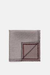 Brunello Cucinelli Silk pocket square grey/burgundy pattern shown from top front, pure silk, smooth feel, graphic micro print, rolled edges, Made in Italy, approx. 35 cm x 35 cm.