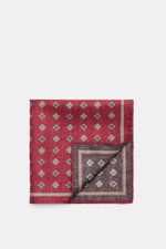 Brunello Cucinelli Silk pocket square dark red/dark grey patterned, folded and viewed from above, showing subtle medallion design, rolled edges, pure silk, smooth feel, made in Italy, approx. 35 cm x 35 cm. Noble accent: The silk pocket square by BRUNELLO