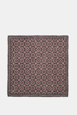 Top-down view of Brunello Cucinelli Silk Pocket Square anthracite/burgundy patterned with medallion design, pure silk, rolled edges.

Description: 
<p>Noble accent: The silk pocket square by BRUNELLO CUCINELLI features a subtle medallion pattern that adds