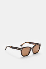 Tom Ford Sonnenbrille 'Haylay' braun/dunkelbraun gemustert, Wayfarer-Stil, Kunststoffgläser, Acetat-Rahmen, seitliche Perspektive.
