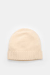 Top view of von Braun Cashmere beanie cream, a soft, finely knitted pure cashmere beanie with a small turn-up, perfect for casual or elegant winter wear.