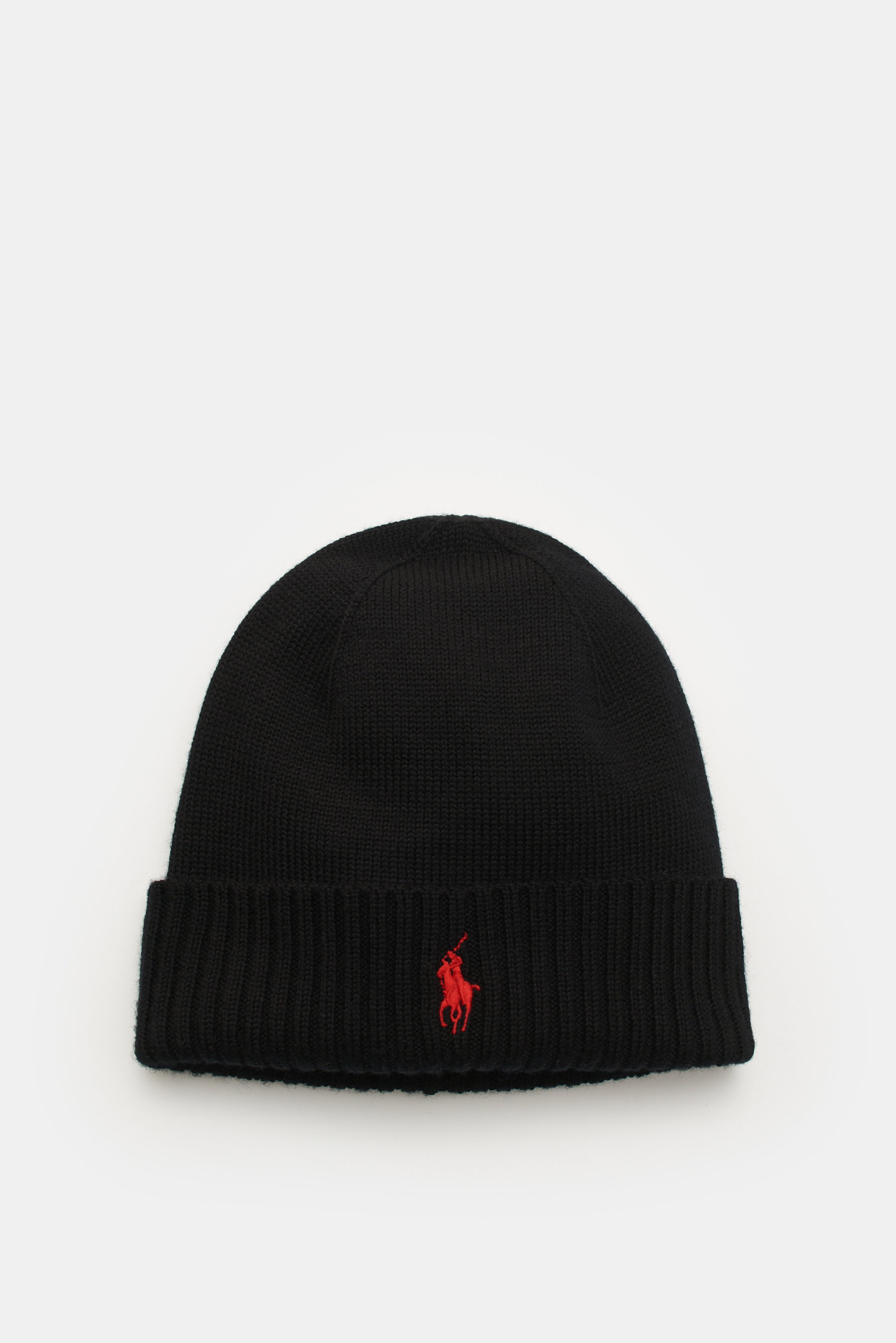 Schwarze Polo Ralph Lauren Wollmütze aus reiner Wolle, weicher Griff, feiner glatter Strick, breiter Rippstrick-Umschlag mit rotem Polospieler-Stitching, frontal fotografiert.