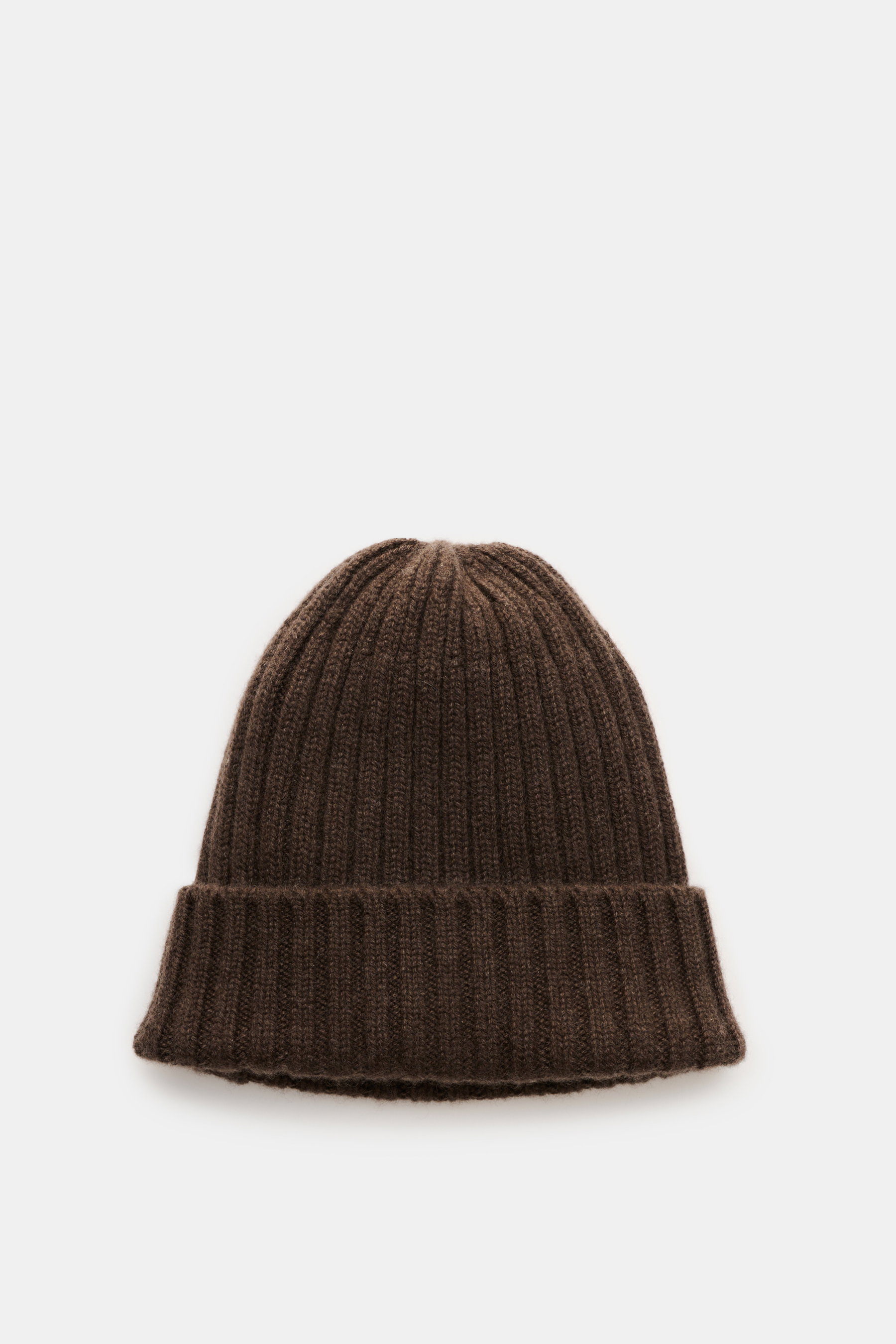 Fedeli Cashmere Mütze braun, von oben fotografiert, mit breitem Rippstrick, weichem Griff, variablem Umschlag, mittelfeinem Strickbild, reines Cashmere.