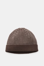 Front view of the 04651/ A trip in a bag Wollmütze 'Foggy Hat' graubraun, a stylish grey-brown wool beanie with soft texture, garment dyed, featuring a distinctive ribbed knit pattern and narrow cuff. <p>Stilvolles Winter-Essential: Die 'Foggy Hat' Wollmü