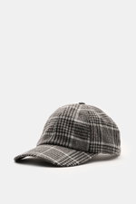 04651/ A trip in a bag Baseball-Cap 'Check' schwarz/grau kariert, Glencheckmuster, Six-Panel-Stil, weicher Griff, seitliche Nahaufnahme.