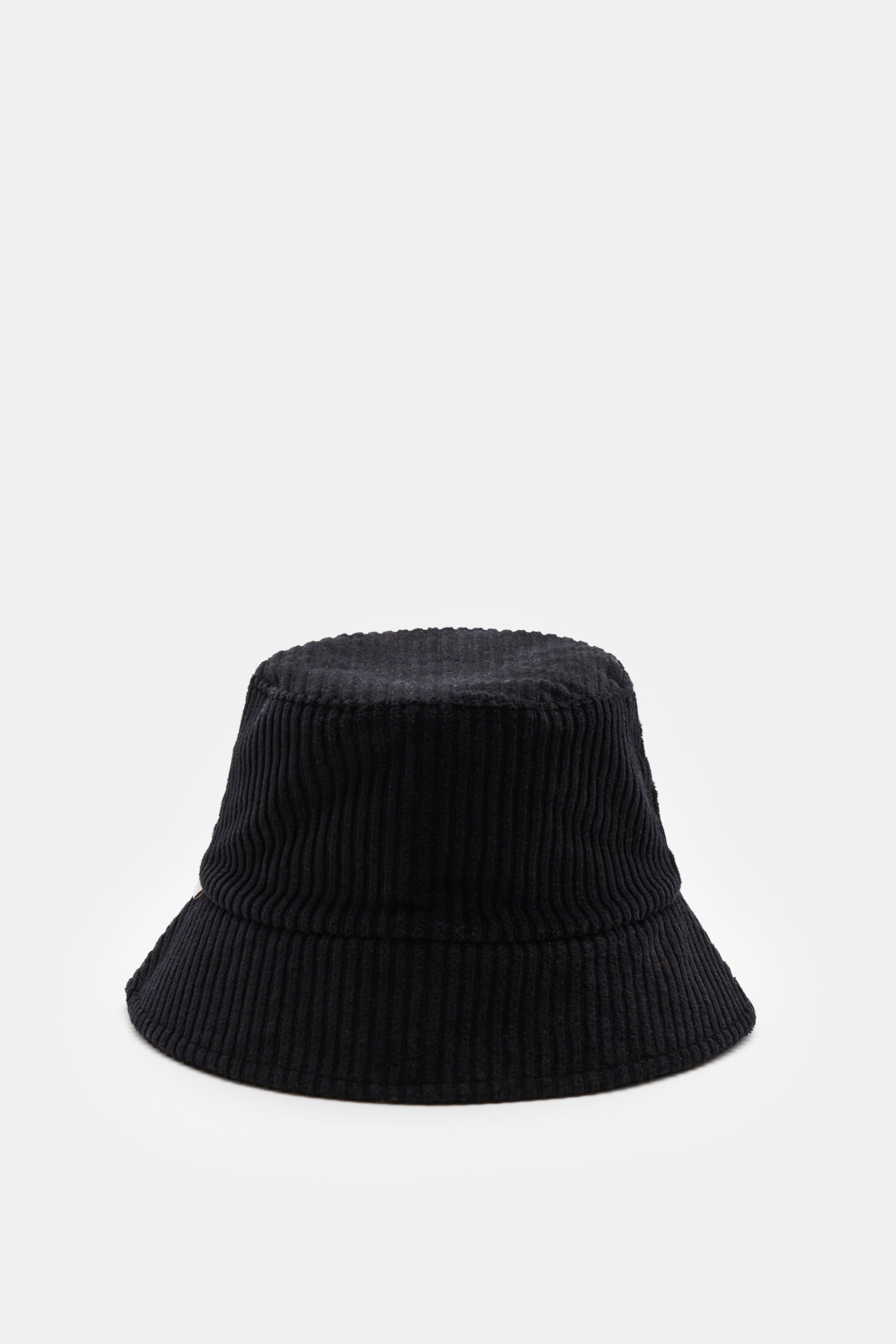 04651/ A trip in a bag Cord Bucket Hat navy aus softem Baumwoll-Cord mit schmaler Krempe und Fleece-Futter, frontal fotografiert.
