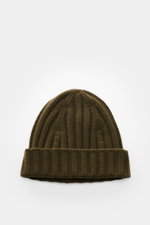 von Braun Cashmere beanie olive shown from above, pure cashmere, very soft, fine knit, classic rib pattern, small turn-up, versatile winter accessory.