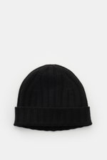 Top view of von Braun Cashmere beanie black showing fine rib knit pattern and small turn-up, made of pure soft Mongolian cashmere, perfect for winter coats or down jackets.