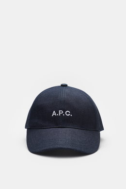 A.P.C. Denim Baseball-Cap 'Charlie' navy shown from the front, made of pure cotton denim with six-panel design, logo stitching, and adjustable closure. Lässiger Urban Style aus Paris: Die Baseball-Cap 'Charlie' aus robustem Denim im für A.P.C. typisch cle