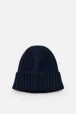 Fedeli Cashmere Mütze navy aus weichem, mittelfeinem Rippstrick mit variablem Umschlag, fotografiert von vorne, reiner Cashmere.