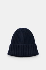 Fedeli Cashmere Mütze navy aus weichem, mittelfeinem Rippstrick mit variablem Umschlag, fotografiert von vorne, reiner Cashmere.