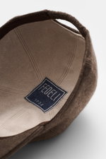 Fedeli Cashmere Baseball-Cap graubraun meliert, Innenansicht von oben, weicher Griff, Six-Panel-Design, elastischer Einsatz, gebogener Schirm aus reinem Cashmere.