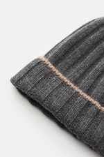 Close-up top-down view of Brunello Cucinelli Cashmere beanie dark grey melange with rib knit, decorative turn-up, pure cashmere, and soft touch.