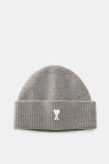 Ami Paris Beanie grey shown from a front perspective, featuring a wide cuff with a typical heart logo patch, soft rib knit in alpaca, wool, and microfiber blend. In autumn and winter, this stylish beanie completes your look and keeps your head warm with e