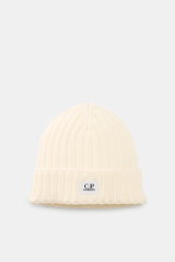 C.P. Company Merino beanie cream shown from front top perspective, made of pure merino wool, soft feel, classic ribbed knit pattern, medium coarse knit texture, cuff with logo patch.