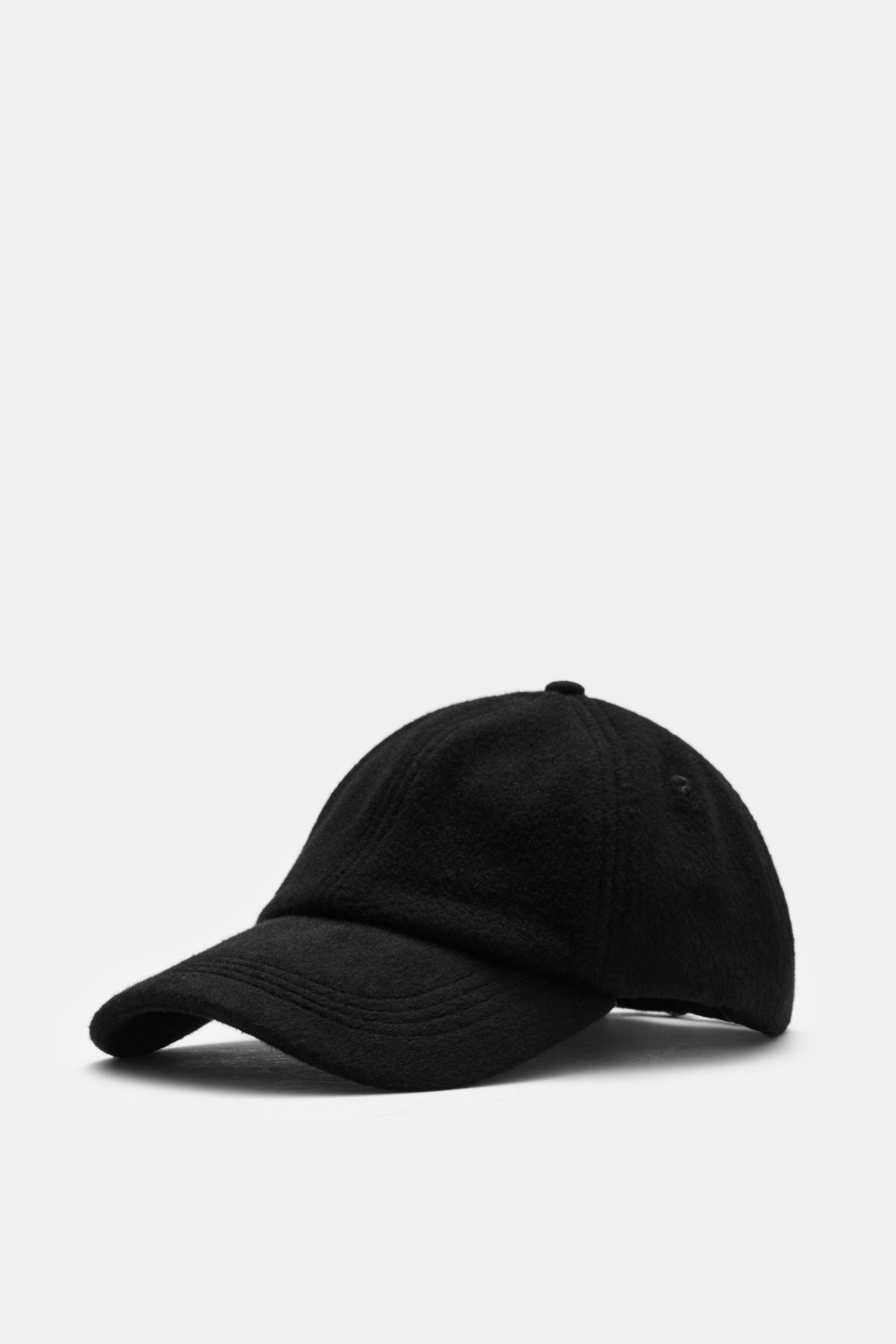 Officine Générale Wool baseball cap 'Jason Cap Double Split' black shown from front side, pure wool, soft touch, classic six-panel design, adjustable closure.