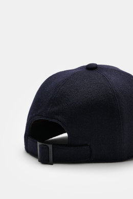 Back view of Moorer Cashmere Baseball Cap 'Robinson' navy, showing pure cashmere fabric, soft touch, classic six-panel design, soft lining fabric, and adjustable closure.