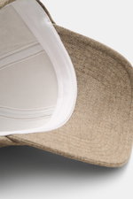 04651/ A trip in a bag Baseball-Cap 'Flannel' beige, Detailaufnahme von innen, Flanell aus Wolle und hochwertiger Microfaser, materialtypischer Griff, klassisches Six-Panel-Design, verstellbarer Verschluss.