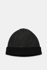 Top-down view of 04651/ A trip in a bag Wool Hat 'Foggy' black/dark grey showing pure virgin wool, patent knit, soft touch, medium coarse knit pattern, narrow cuff.