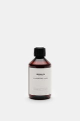 Front view of BRAUN Hamburg Waschmittel 'Cashmere Care' 100 ml in a brown bottle with black cap and white label, gentle cashmere and wool detergent.

Description: <p>Hochwertige Pflege für Ihre Cashmere- und Wollprodukte: Das 'Cashmere Care' Waschmittel m