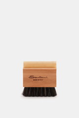 Santoni Polierbürste mit handlichem Holzgriff, SANTONI-Gravur, Rosshaarborsten und Gummiseite, frontale Nahaufnahme, Made in Italy.