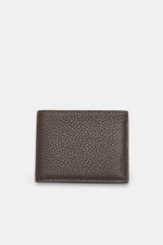 The Row Portemonnaie "Classic Wallet" dunkelbraun aus fein genarbtem Leder, frontal fotografiert, geprägt, mit sechs Kartenfächern, Banknotenfach, ca. 11x8,5 cm.