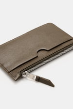 Close-up top-side view of Ami Paris Card holder khaki in finely grained calf leather with front logo and zipper pull.

<p>Stylish everyday accessory: This card holder from AMI PARIS impresses with timeless design and keeps your most important cards elegan