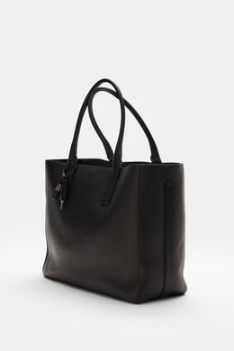 Tom Ford Shopper schwarz aus genarbtem Kalbleder, seitliche Perspektive, silberne Hardware, robuste Griffe, dezente Logoprägung, geräumig.